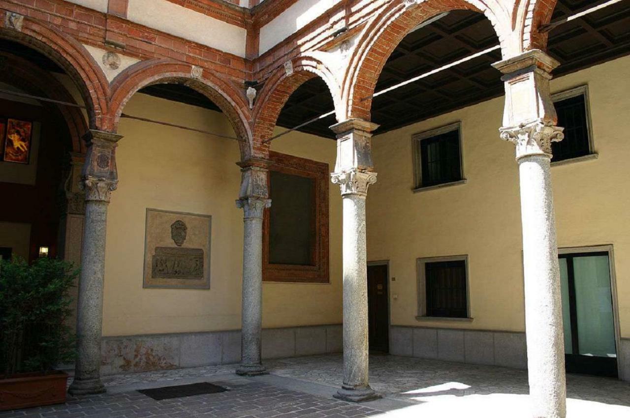 ℒovely & ℰlegant Studio Next To Duomo/Missori Milánó Kültér fotó