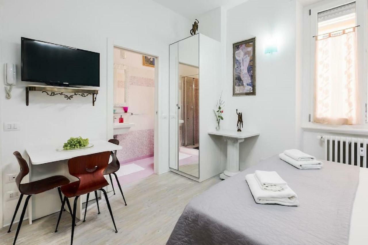 ℒovely & ℰlegant Studio Next To Duomo/Missori Milánó Kültér fotó